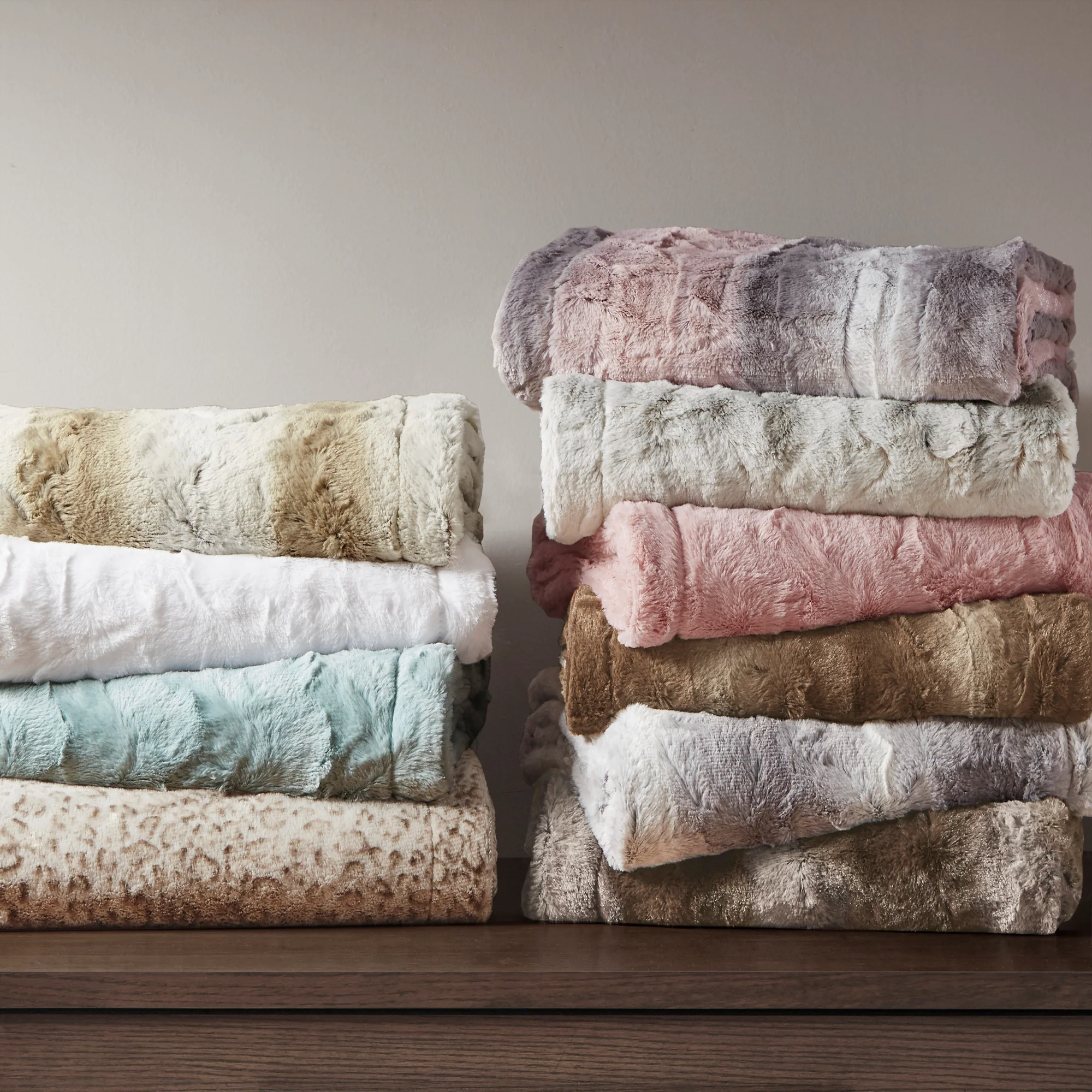 Zuri Faux Fur Throw - Image 26
